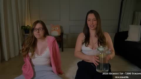 sophie_fennec online show from February 2025 01:10:01 AM