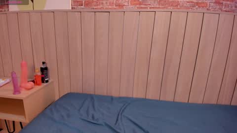 Snapshot of sophiebenson_ chatting on December 2024 03:06:01 PM Sophie online show from December 2024 03:06:01 PM