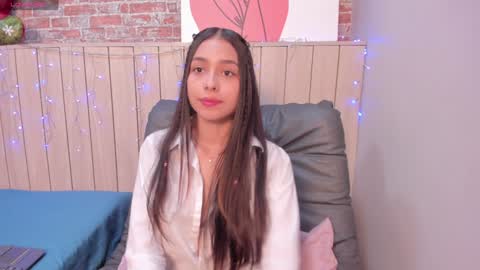 Snapshot of sophiebenson_ chatting on December 2024 12:34:01 PM Sophie online show from December 2024 12:34:01 PM