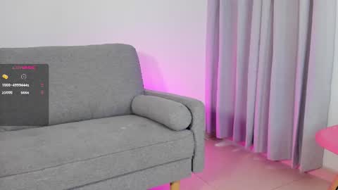 sophie  online show from June 2026 07:23:01 PM