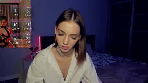 Sophie online show from November 2025 10:25:02 AM