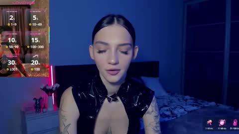 Sophie online show from December 2025 11:19:01 AM