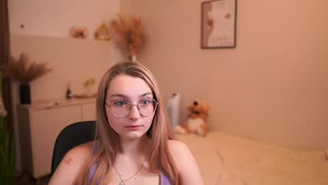 Emma online show from May 2026 01:17:02 PM