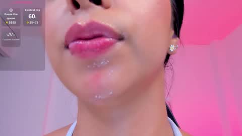 sophierooy online show from December 2025 02:06:02 AM