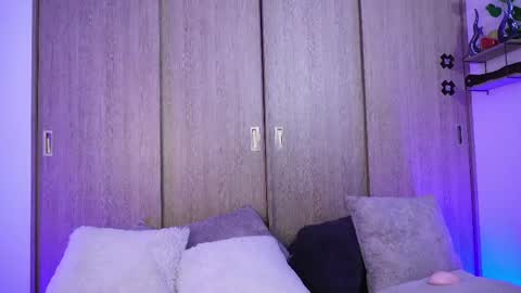 Sophiie online show from May 2026 03:12:01 AM