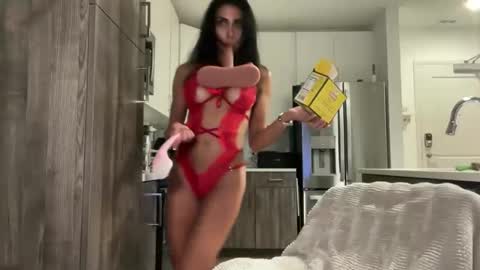 Snapshot of soprettyithurts69 chatting on November 2025 11:48:01 PM soprettyithurts69 online show from November 2025 11:48:01 PM