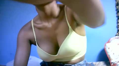 sourayaa online show from March 2026 08:01:01 PM