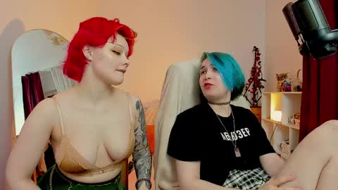 Snapshot of sova_energy chatting on March 2026 05:19:02 PM Leah online show from March 2026 05:19:02 PM