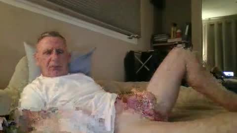 Snapshot of sox1957 chatting on February 2026 12:01:01 AM sox1957 online show from February 2026 12:01:01 AM