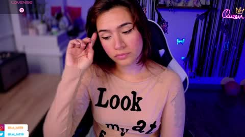 Luisa    online show from April 2026 11:09:02 PM