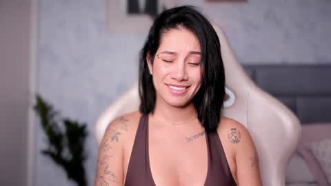 brisa  s online show from November 2025 02:54:01 PM