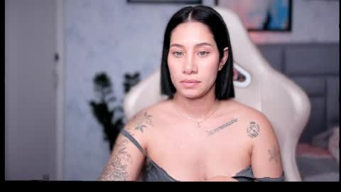 brisa  s online show from April 2026 10:11:02 PM