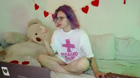 sparkyferret online show from July 2026 10:01:02 PM
