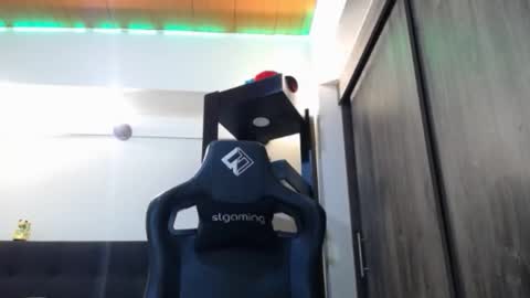     online show from February 2026 05:01:02 AM