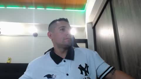 Snapshot of spartacus_cam chatting on July 2026 05:12:02 AM online show from July 2026 05:12:02 AM