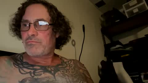 specter1972 online show from March 2026 01:40:02 AM