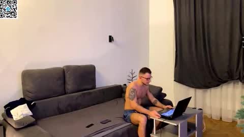 Alex online show from February 2026 07:09:02 PM