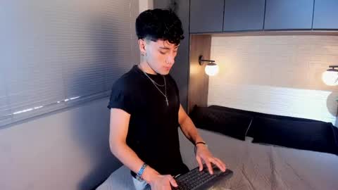 Snapshot of spencerwhite_ chatting on June 2026 08:58:01 PM Spencer online show from June 2026 08:58:01 PM