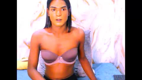 spicybarbie4u online show from April 2026 05:43:02 PM