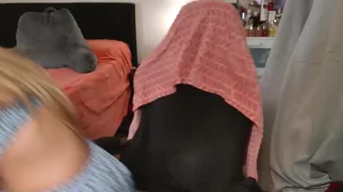 SpikedBella Same on all socials and OF online show from April 2026 09:48:01 PM