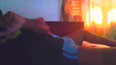 Snapshot of spun_tender chatting on March 2025 04:08:02 AM Spun Couple online show from March 2025 04:08:02 AM