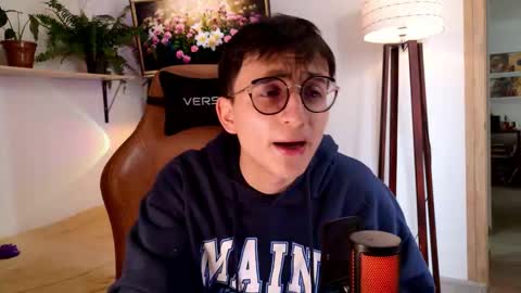 sr_evann online show from March 2026 06:12:02 PM