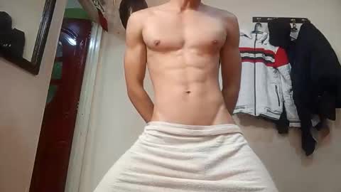 Snapshot of sradicto chatting on October 2025 05:25:02 PM Flacofitxx online show from October 2025 05:25:02 PM