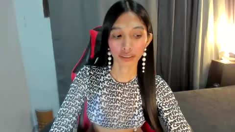 staceycummer online show from February 2025 11:17:01 AM