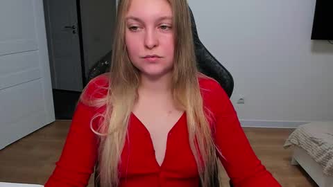 Stacy  online show from October 2025 04:18:01 PM