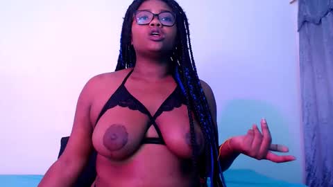 Snapshot of stacyhunterxxx chatting on February 2026 04:21:01 AM STACY online show from February 2026 04:21:01 AM