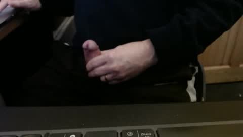 stargazer1069 online show from December 2025 09:29:01 AM