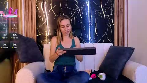 starlight_mature23_aws online show from July 2026 08:45:02 PM
