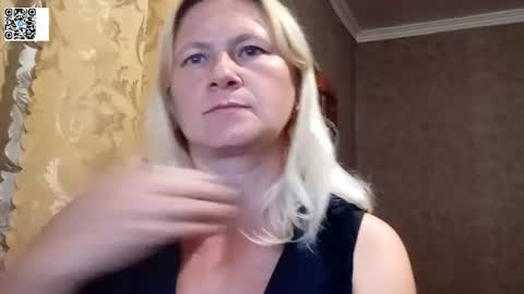 Snapshot of starvibe1010 chatting on July 2026 06:22:01 PM Helen online show from July 2026 06:22:01 PM