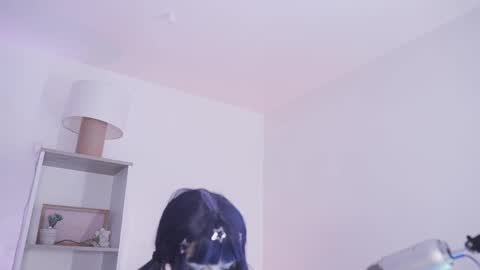 Yoko online show from April 2026 07:04:01 PM