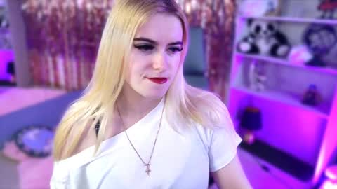 stef_nicks online show from April 2026 09:10:01 AM