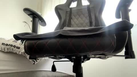 stefanomorelli online show from April 2026 11:44:02 AM