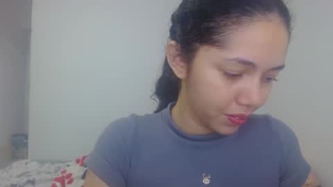 stefany online show from October 2025 08:44:01 AM