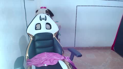 StefiAlizon online show from October 2025 03:18:02 AM