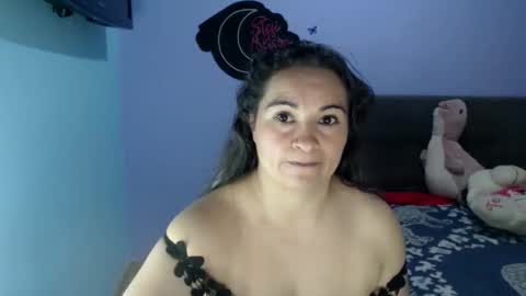 StefiAlizon online show from February 2026 04:05:02 AM