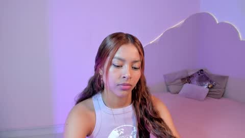 stefie online show from December 2024 07:43:02 PM