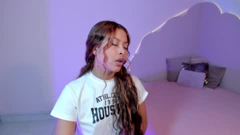 stefie online show from December 2024 10:43:02 PM