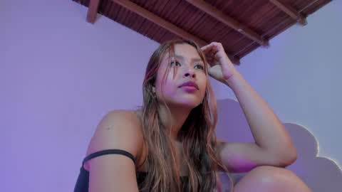 stefie online show from December 2024 04:06:01 AM