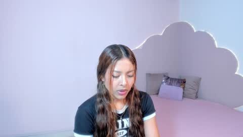 stefie online show from January 2025 07:35:01 PM