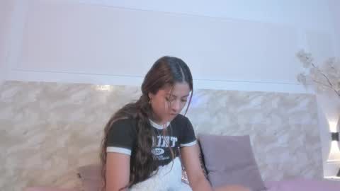 stefie online show from February 2025 09:39:02 AM