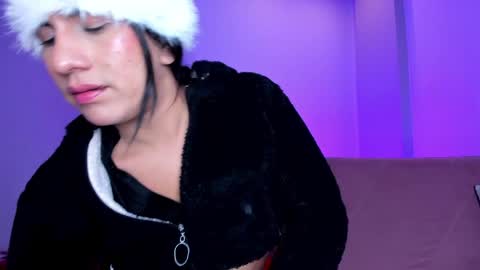 Stefany Bratz online show from April 2026 03:36:02 AM