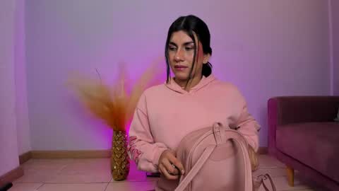 Stefany Bratz online show from April 2026 11:49:01 AM