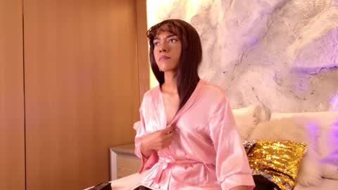 S T E L L A online show from February 2026 12:03:01 AM