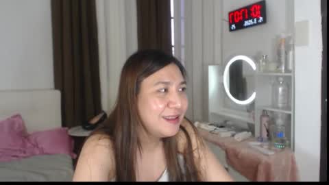 Stella online show from March 2026 02:17:01 AM