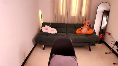 sara  instagram sariishalove online show from February 2026 05:19:02 PM