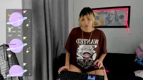 Kazzy Carly Santi and josh online show from April 2026 12:10:02 PM